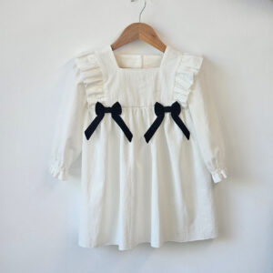 Rochita alba cu fundite negre